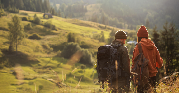A mochila espaçosa e ajustável pensada para quem quer fazer o Caminho de Santiago