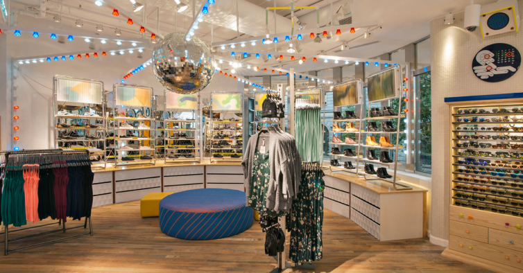 Nova carteira descontraída da Pull&Bear pode ser o destaque de qualquer look