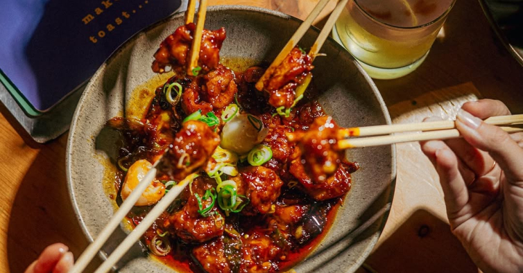 Jantar especial no Soi junta street food asiática e tradição japonesa