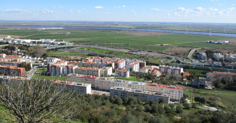 Esta caminhada com vista panorâmica para o Tejo passa por vários locais históricos