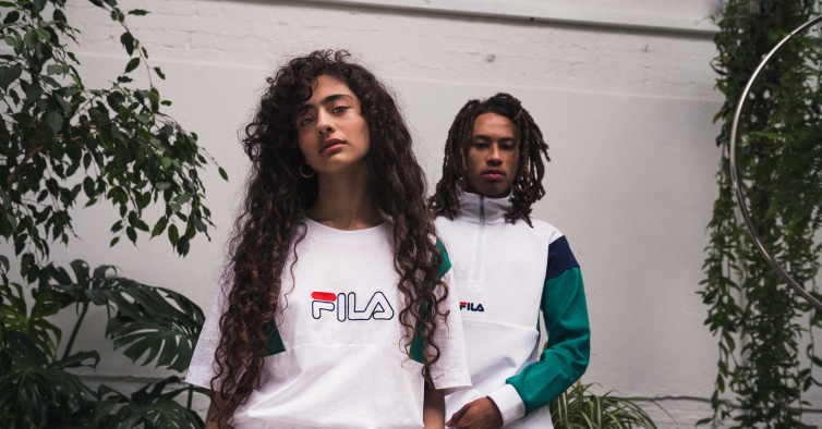 As novas sapatilhas monocromáticas da Fila são para as baixinhas com personalidade forte