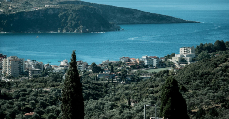 O paraíso aqui tão perto: este pacote tudo incluído para a Albânia custa 1250€