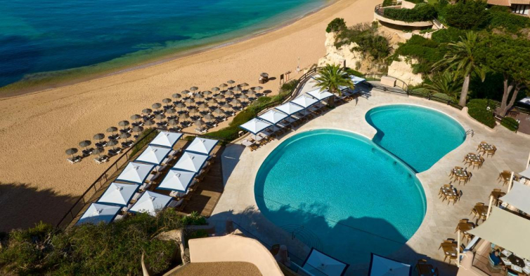 Um dos hotéis de luxo e bem-estar mais emblemáticos do Algarve reabriu (com novidades)