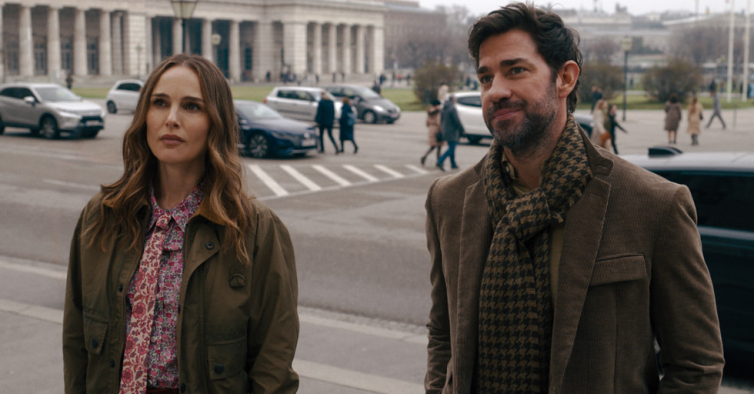 O filme de aventura que junta John Krasinski e Natalie Portman chegou ao streaming