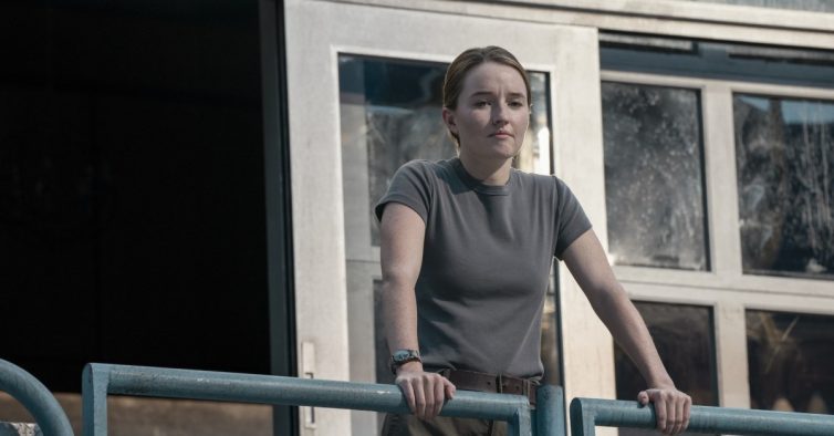 Troca de estrelas. “The Last of Us” vai passar a ter Kaitlyn Dever como protagonista