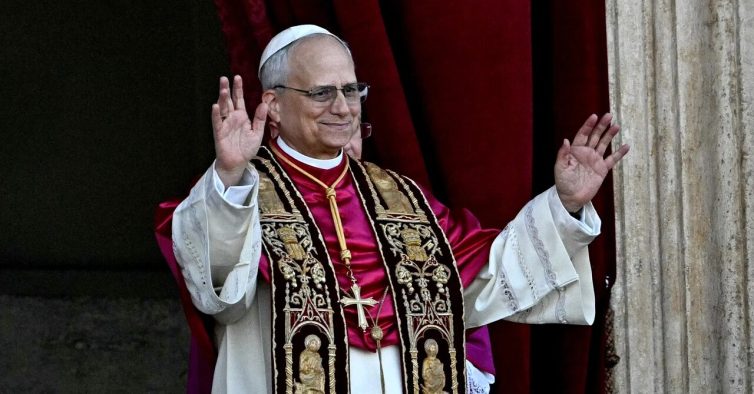 Por esta não esperávamos. Angelina Jolie e Madonna são familiares do Papa Leão XIV