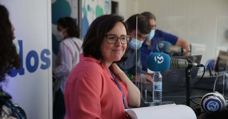 A crise de acne e os memes. Joana Marques partilha vídeo que brinca com testemunho dos Anjos