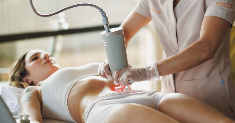 Encontrámos a massagem milagrosa para acabar de vez com a celulite e flacidez