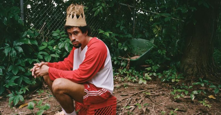adidas lança nova versão das famosas Gazelle em parceria com Bad Bunny