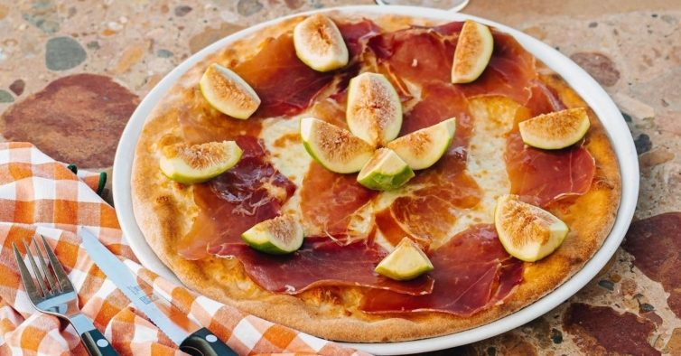 As deliciosas pizzas com figos estão de volta às ementas. Saiba onde prová-las em Lisboa