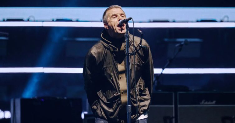 Homem de 40 anos morre durante concerto dos Oasis em Londres