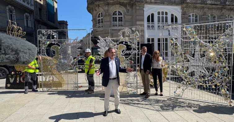 Natal em agosto: Vigo já começou a preparar as iluminações nas ruas