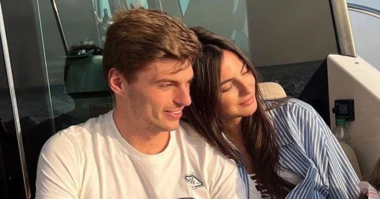 Max Verstappen está de férias em Melides com a namorada e amigos portugueses