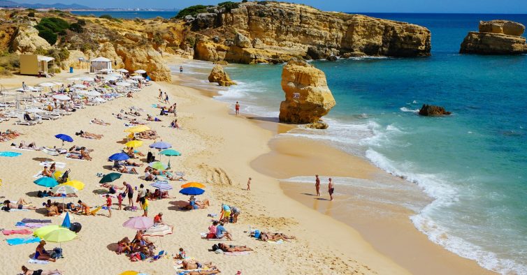Temperaturas voltam a ultrapassar 40 graus no fim de semana. Conheça os alertas de cada região